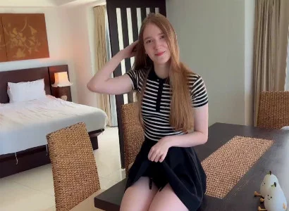 Anh chàng đi du lịch một mình thả thính lễ tân homestay và nện