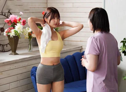 Cô nàng tập yoga nóng bỏng tham gia lớp yoga rồi được địt